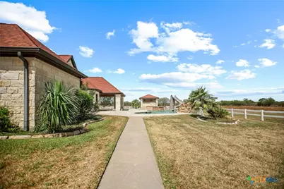 6903 Fm 236, Victoria, TX 77905 - Photo 31