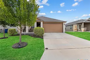938 Pumpkin Rdg, New Braunfels, TX 78130 - Photo 1