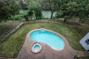 54 S Hampton Dr, Seguin, TX 78155 - Photo 19