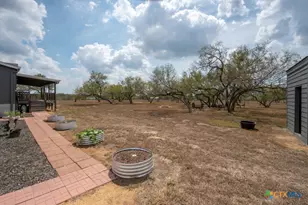 1610 Silvermine Rd, Dale, TX 78616 - Photo 7