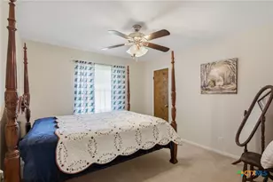 205 Westchester Dr, Victoria, TX 77904 - Photo 17