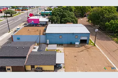 805 E Rio Grande Street, Victoria, TX 77901 - Photo 29