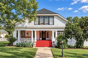 915 St Lawrence St, Gonzales, TX 78629 - Photo 1
