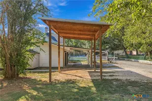 915 St Lawrence St, Gonzales, TX 78629 - Photo 37