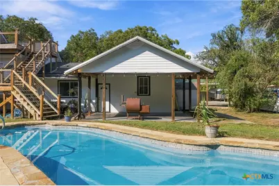 915 Saint Lawrence Street, Gonzales, TX 78629 - Photo 33