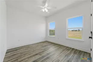 152 Creekwood Dr, Gonzales, TX 78629 - Photo 31