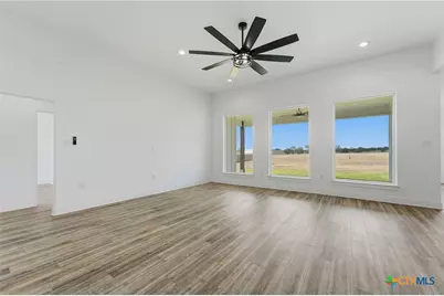 152 Creekwood Drive, Gonzales, TX 78629 - Photo 7