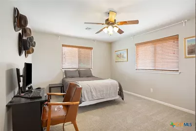 8009 Hawthorn, Temple, TX 76502 - Photo 15