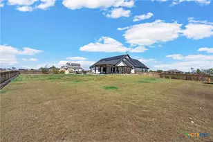 446 Wade Dr, Eddy, TX 76524 - Photo 35