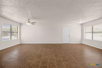 305 Skyview Circle, Troy, TX 76579 - Photo 5