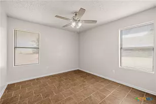 305 Skyview Cir, Troy, TX 76579 - Photo 15