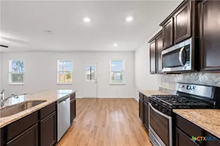 4167 Trail de Paris, New Braunfels, TX 78132 - Photo 9