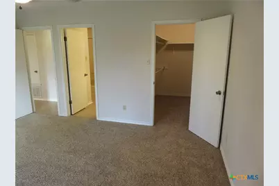 900 Boenig Street, Seguin, TX 78155 - Photo 27