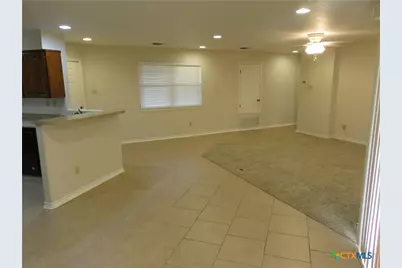 900 Boenig Street, Seguin, TX 78155 - Photo 19