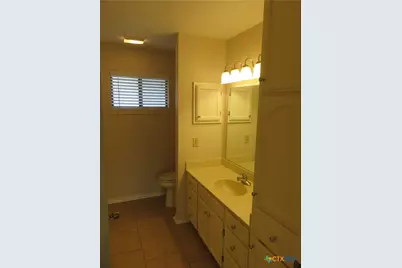 900 Boenig Street, Seguin, TX 78155 - Photo 29