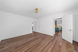 1307 S 29th St, Temple, TX 76504 - Photo 11