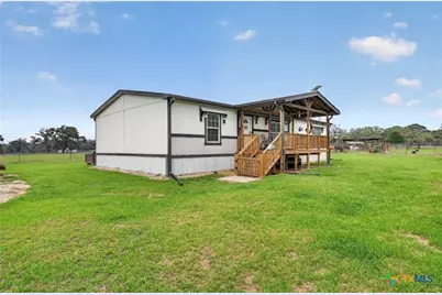 6072 County Road 122, Hallettsville, TX 77964 - Photo 37