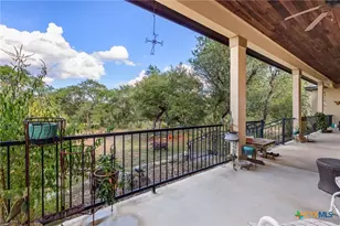 611 Shady Hollow, New Braunfels, TX 78132 - Photo 11