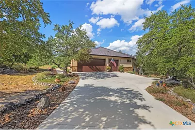 611 Shady Hollow, New Braunfels, TX 78132 - Photo 3
