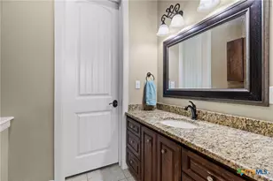 611 Shady Hollow, New Braunfels, TX 78132 - Photo 7