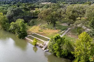 611 Shady Hollow, New Braunfels, TX 78132 - Photo 25