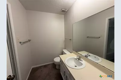 114 Kreekview Drive, Victoria, TX 77904 - Photo 11