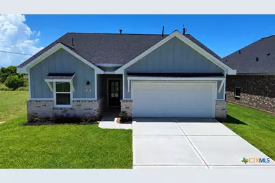 304 Cardinal Drive, Port Lavaca, TX 77979 - Photo 1
