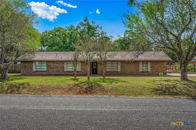 302 Brooks Road, Victoria, TX 77904 - Photo 1