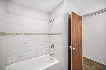 302 Brooks Road, Victoria, TX 77904 - Photo 15