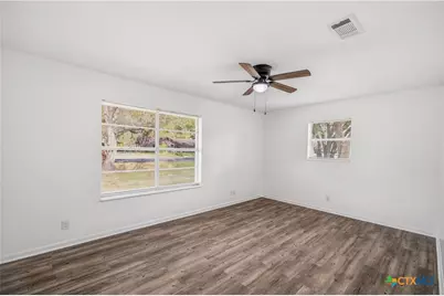 302 Brooks Road, Victoria, TX 77904 - Photo 17