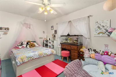 516 Denise Drive, New Braunfels, TX 78130 - Photo 13