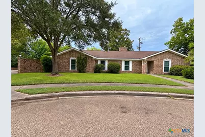 303 Milton Street, Victoria, TX 77901 - Photo 1