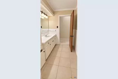 303 Milton Street, Victoria, TX 77901 - Photo 25