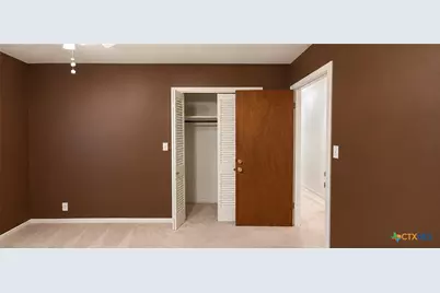 303 Milton Street, Victoria, TX 77901 - Photo 33