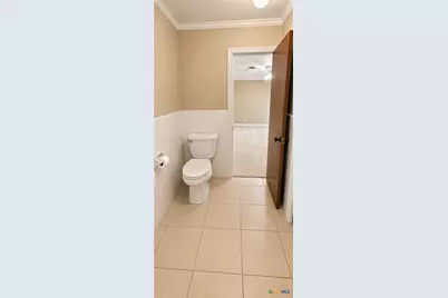 303 Milton Street, Victoria, TX 77901 - Photo 31