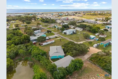 214 Elizabeth Lane, Port Lavaca, TX 77982 - Photo 3