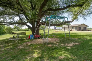 2379 Spring Valley Rd, Lorena, TX 76655 - Photo 29