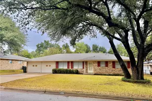 110 E Upshaw Ave, Temple, TX 76501 - Photo 1