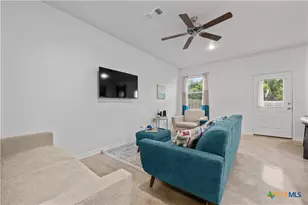 1813 Emma Naylor Ct, Harker Heights, TX 76548 - Photo 3