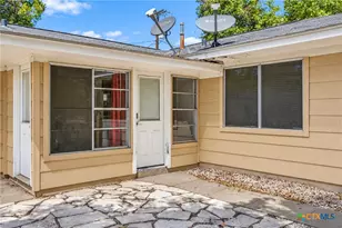 512 N Ave F, Shiner, TX 77984 - Photo 31