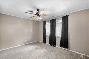 112 Laguna Dr, Victoria, TX 77904 - Photo 19