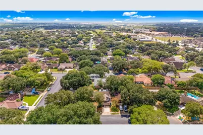 112 Laguna Drive, Victoria, TX 77904 - Photo 33