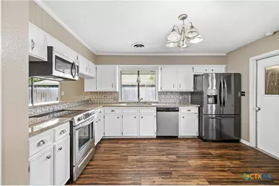 112 Laguna Drive, Victoria, TX 77904 - Photo 5