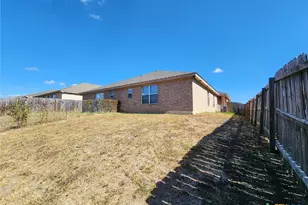 303 Cedar Ridge Dr, Nolanville, TX 76559 - Photo 25