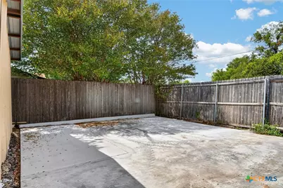 295 N Krueger Avenue, New Braunfels, TX 78130 - Photo 11