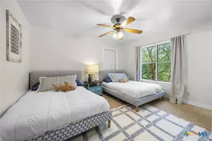 450 3 Oaks Road, Seguin, TX 78155 - Photo 29