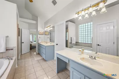 450 Three Oaks Road, Seguin, TX 78155 - Photo 27