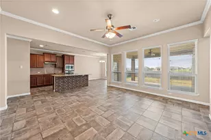 10223 Alamosa Ln, Temple, TX 76502 - Photo 9