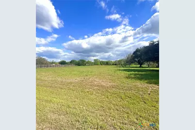 301 Basswood Street, Victoria, TX 77904 - Photo 3