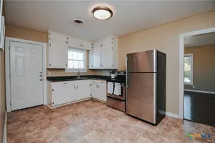 1503 E Virginia Ave, Victoria, TX 77901 - Photo 9